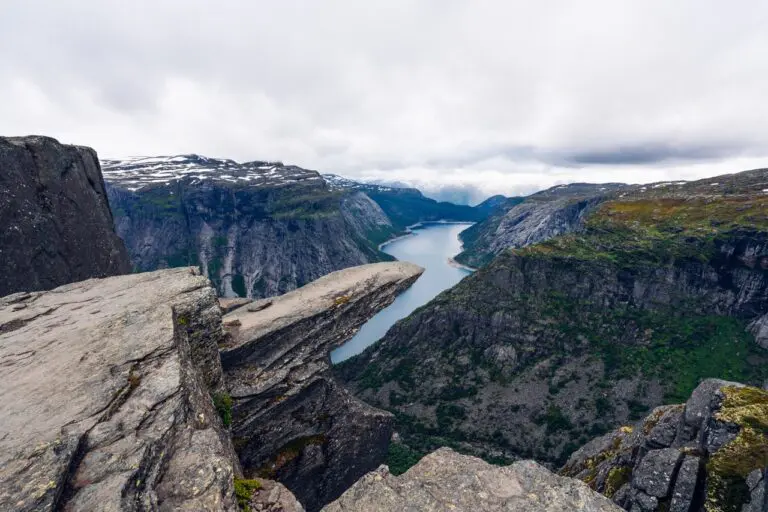 Trolltunga in Noorwegen tijdens de Norway Trail